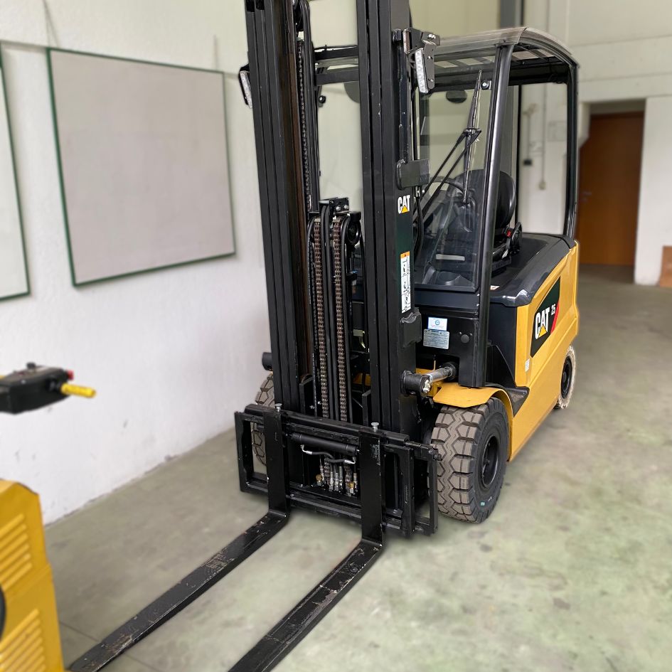 vendita Carrello Elevatore Caterpillar - Usato