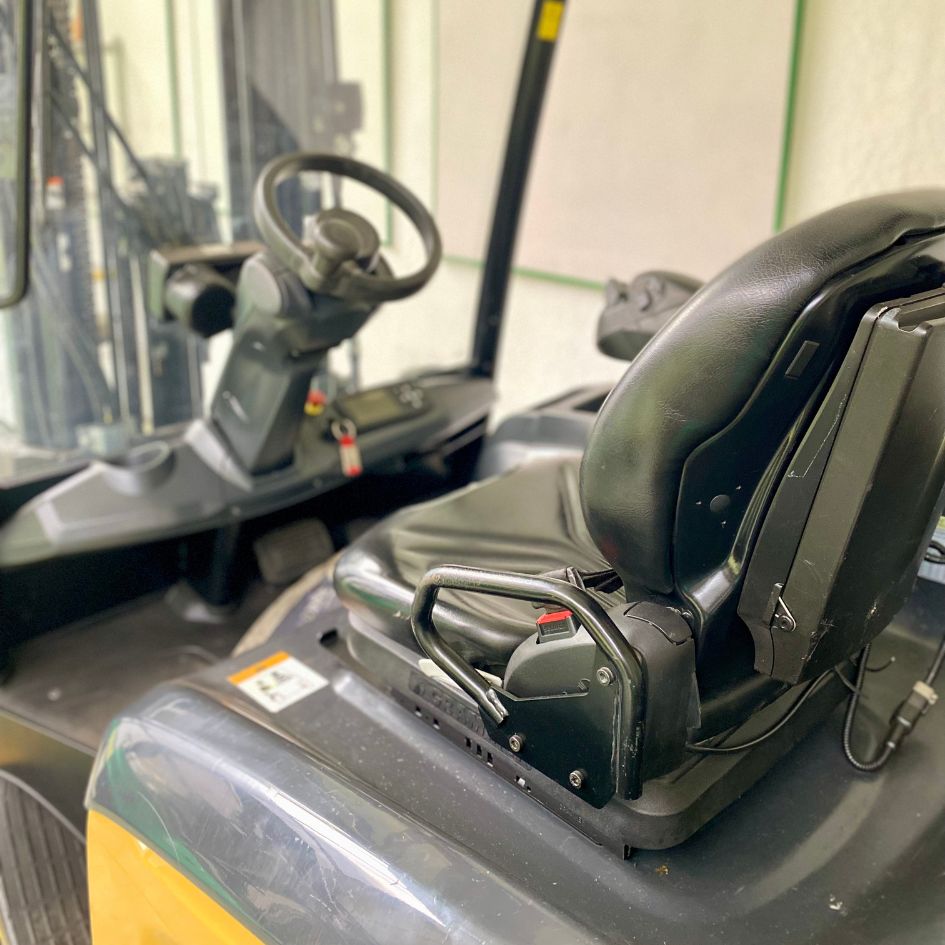 vendesi Carrello Elevatore Caterpillar - Usato