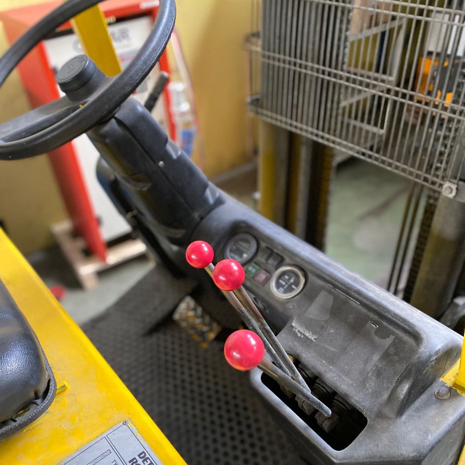 Usato - DETAS SE315 – Carrello elevatore elettrico 15 q.li